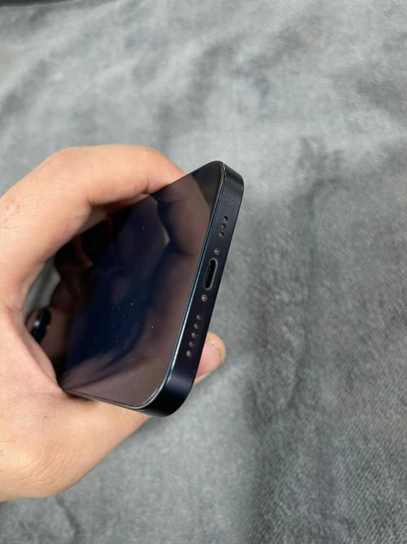 Apple iPhone 14 0