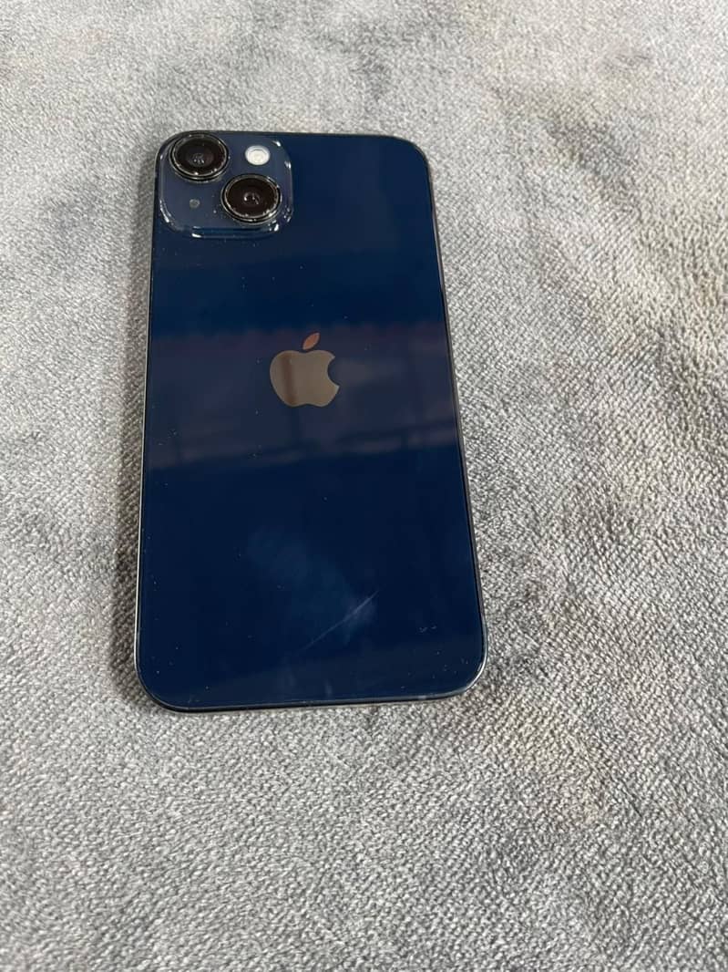 Apple iPhone 14 3