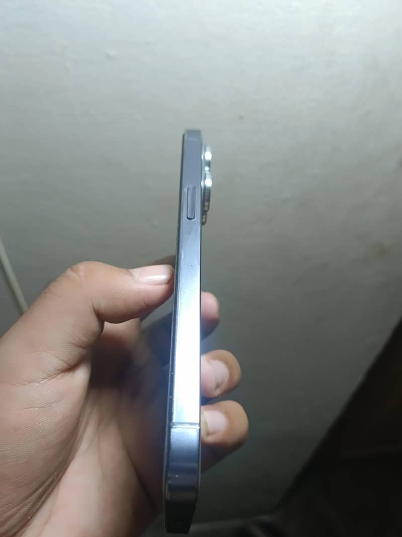 Apple iPhone 13 Pro 1