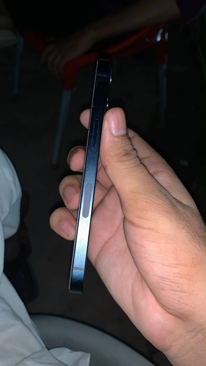 Apple iPhone 13 3