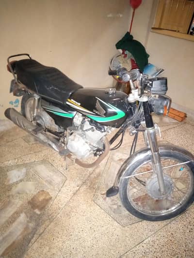 Honda CG-125 VIP Golden Number