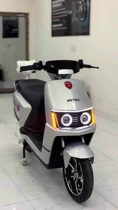 metri M6 empower with lithium battery