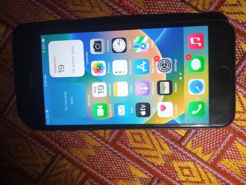 Apple iPhone 8 1