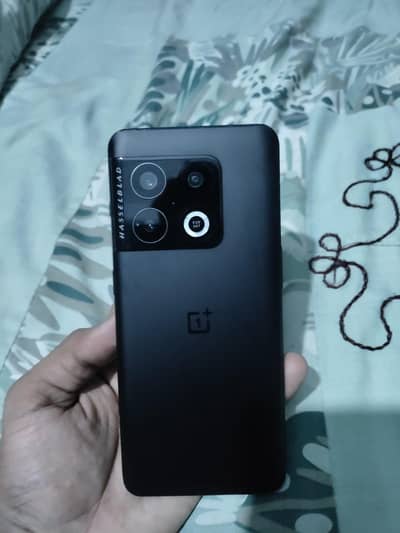 One Plus 10 Pro