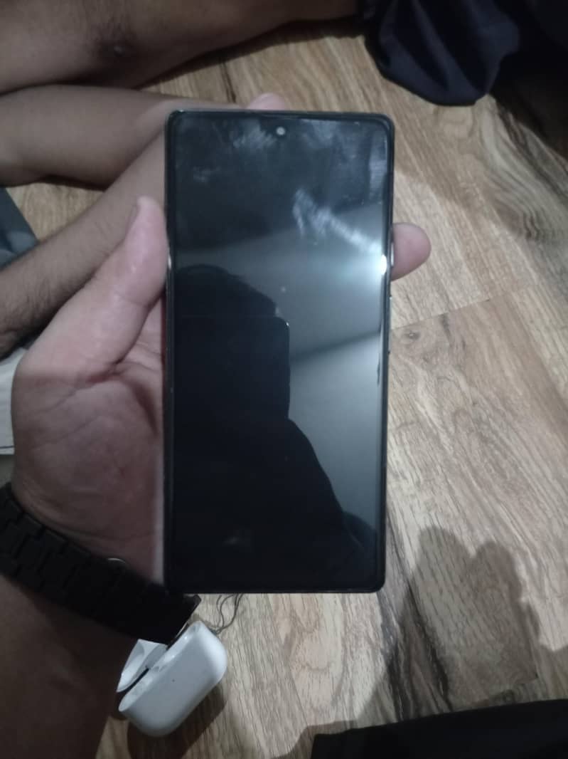 Google Pixel 6 4