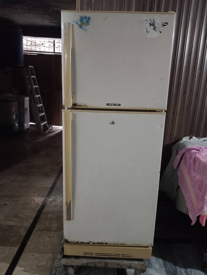 Refrigerator 1