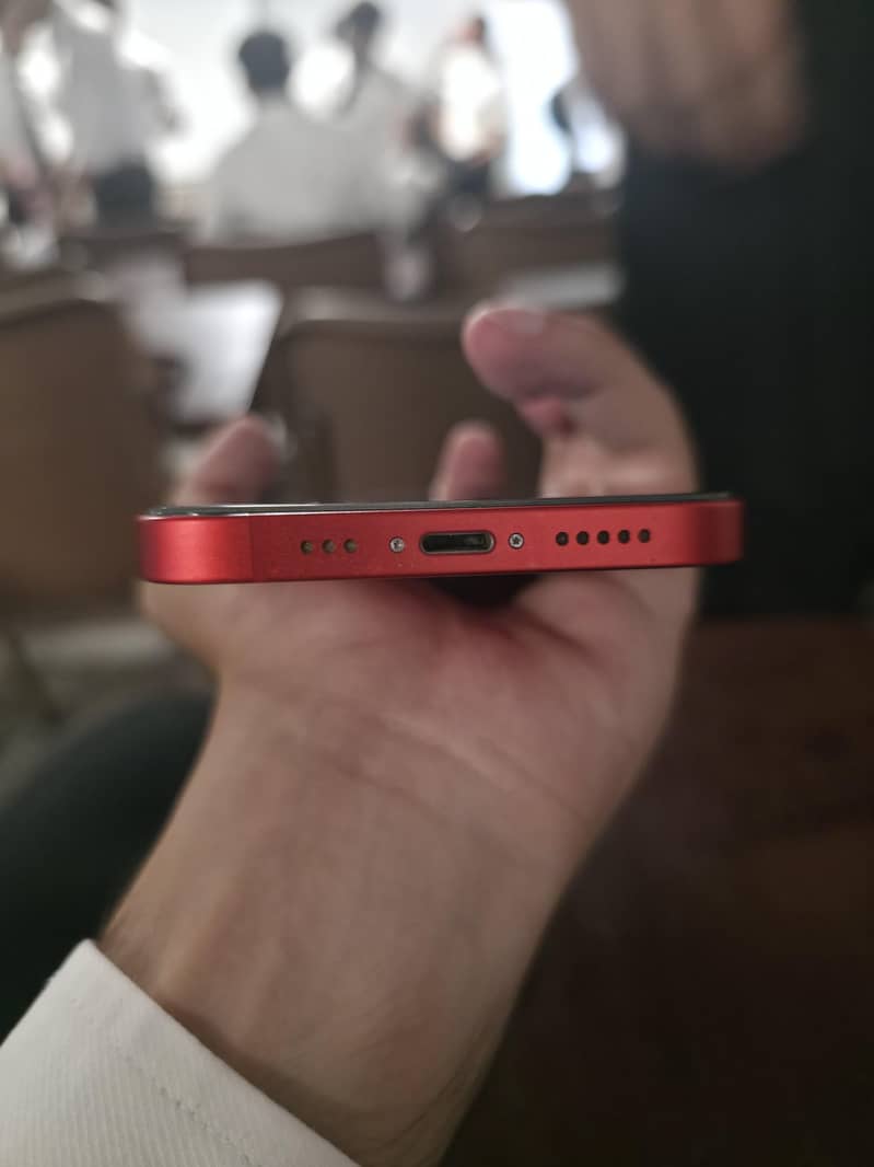 IPHONE 12 4