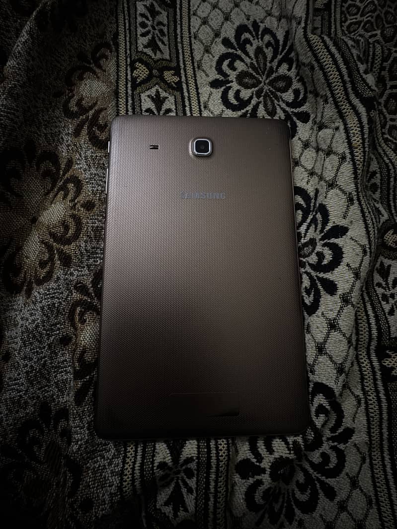 Samsung tab e 0