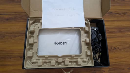 Lenovo Legion 7i Gen 10 RTX 5060 — 32GB / 1TB / OLED