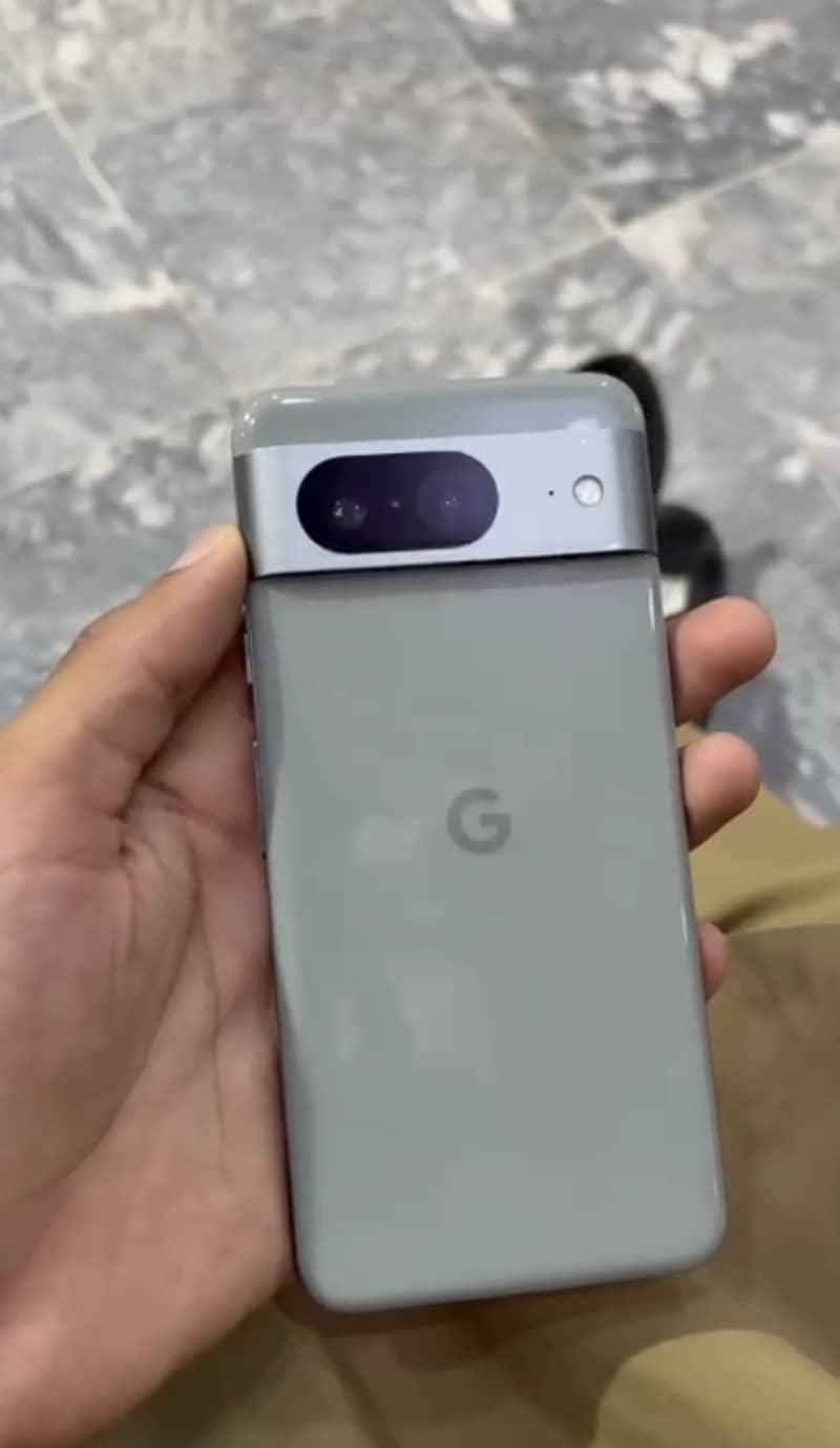 Google Pixel 8 1
