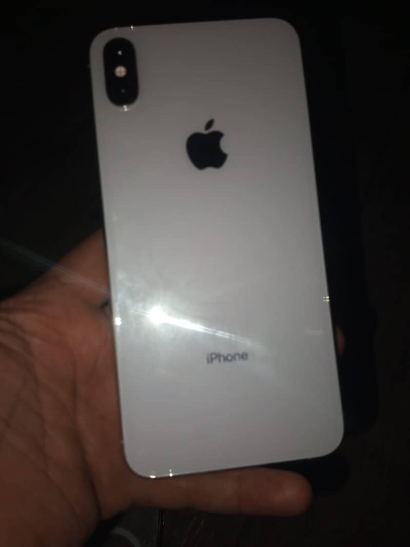 iphone xs Max 1