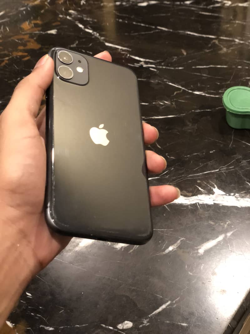 Apple iPhone 11 3