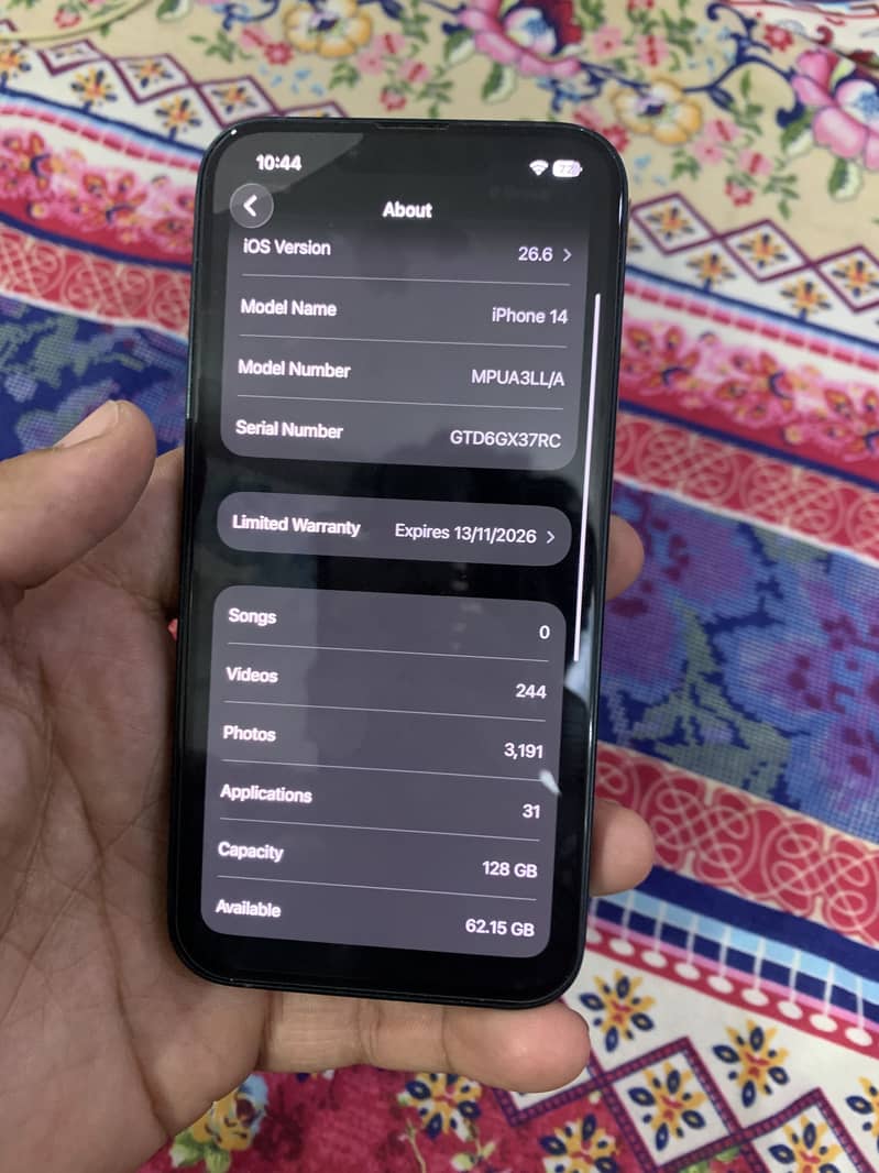 Apple iPhone 14 4