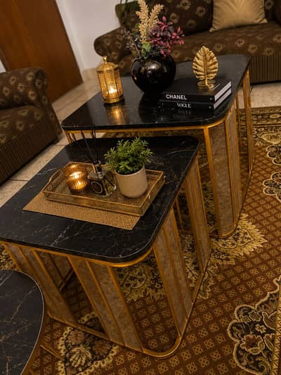 Set of two centre tables