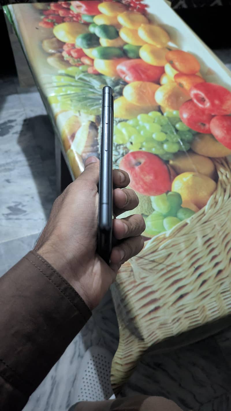 Google Pixel 7a 3