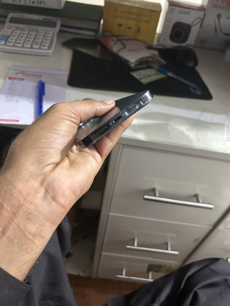 Apple iPhone 12 Pro Max 1