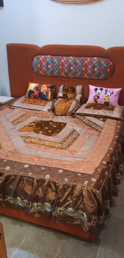 luxury bed urgent sale