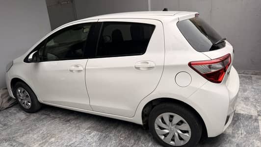 Toyota Vitz — First Owner | Lahore Registered | Urgent Sale