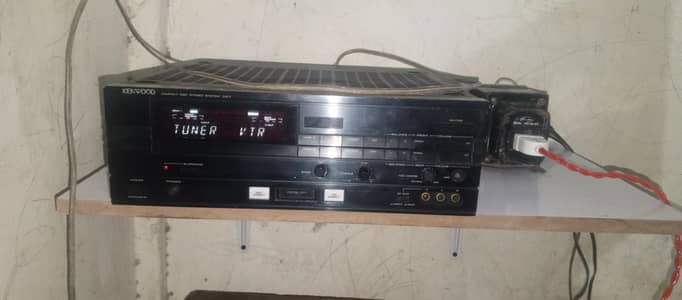 kanwood Amplifier with 2 speakers