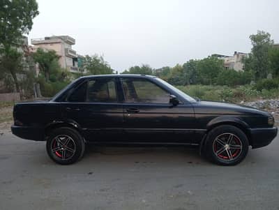 Nissan Sunny 1993