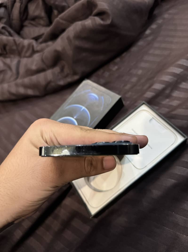 Apple iPhone 12 Pro Max 7