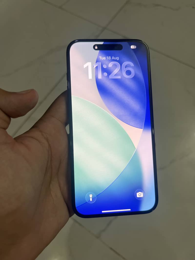 Apple iPhone 16 Plus 1
