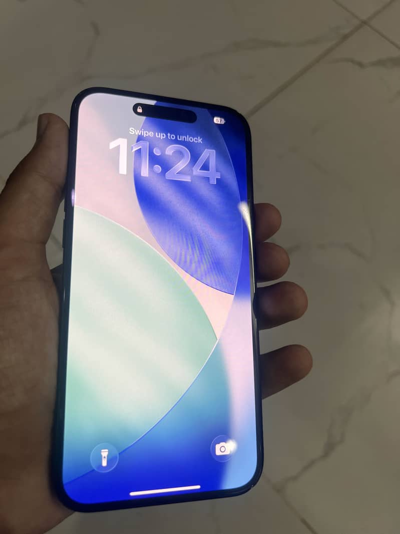 Apple iPhone 16 Plus 4