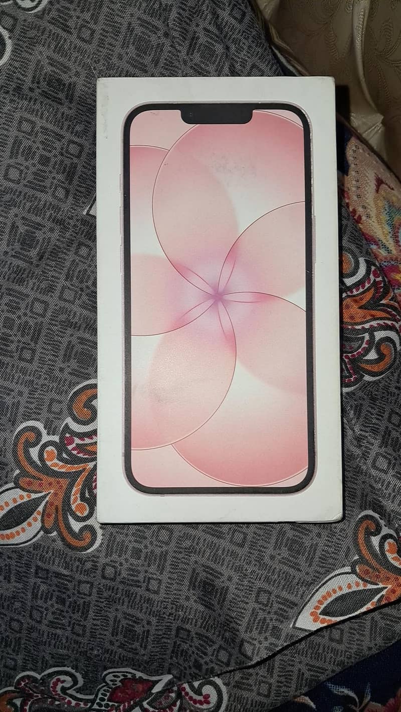 Apple iPhone 17e 1