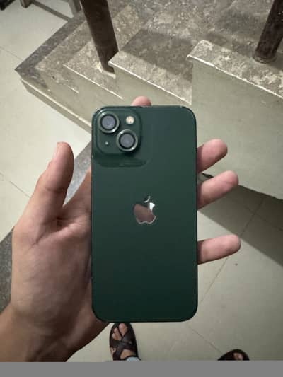 Apple iPhone 13