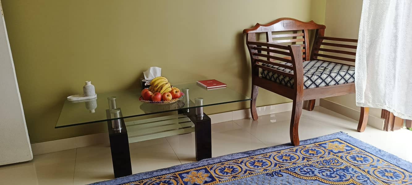 Sofa set with Table 1