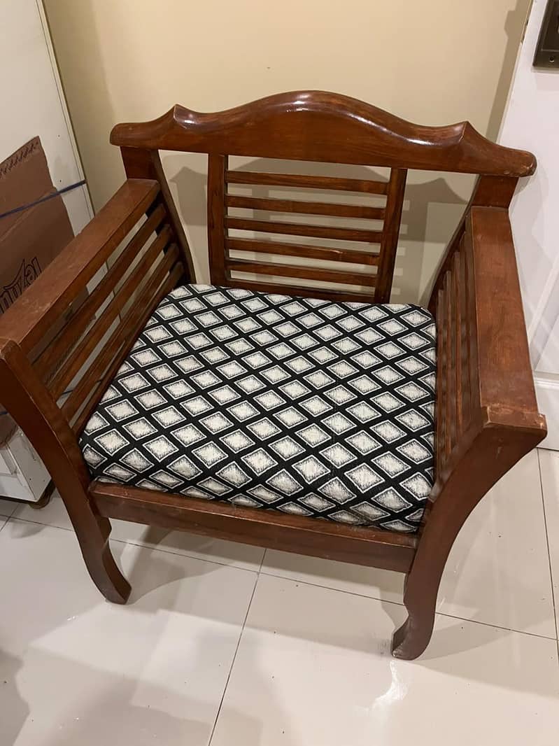 Sofa set with Table 5