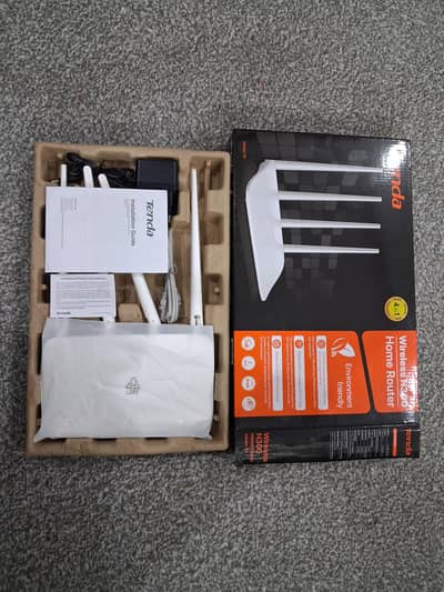 Tenda F6 N300 WiFi Router – Excellent Condition