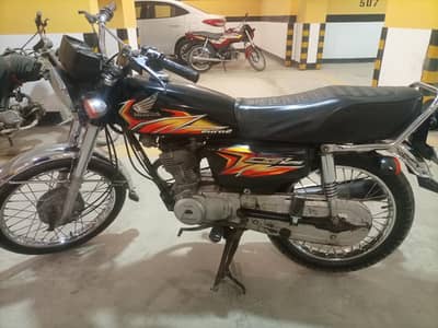 Honda 125 20 ka enl 21 register larkana nmbr urgent sale 0/315239/6658