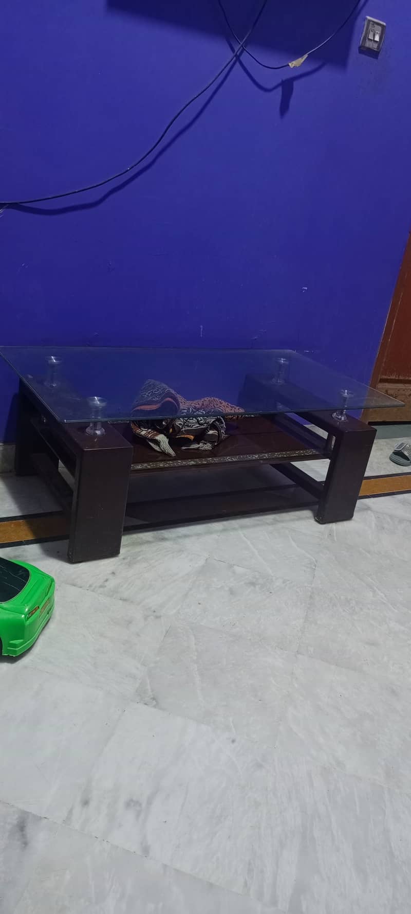 Center table 0