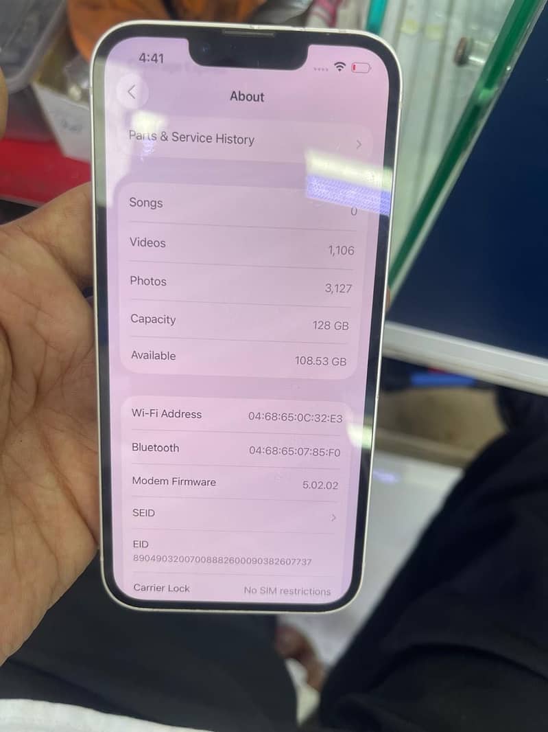 Apple iPhone 13 1