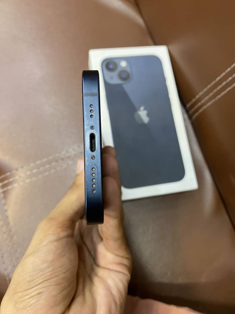 IPHONE 13 4