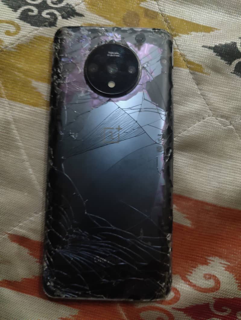 One Plus 7T 1