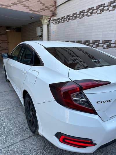 Honda Civic Oriel 2016