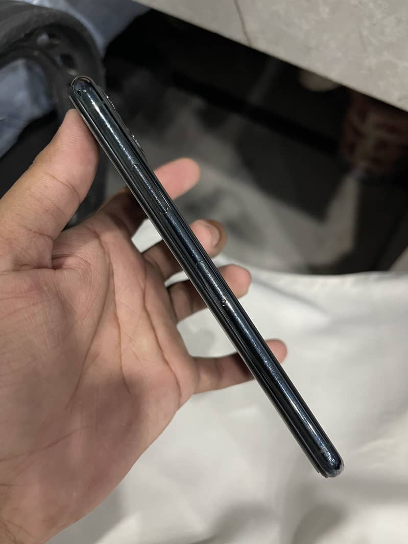 Apple iPhone 11 Pro Max 8