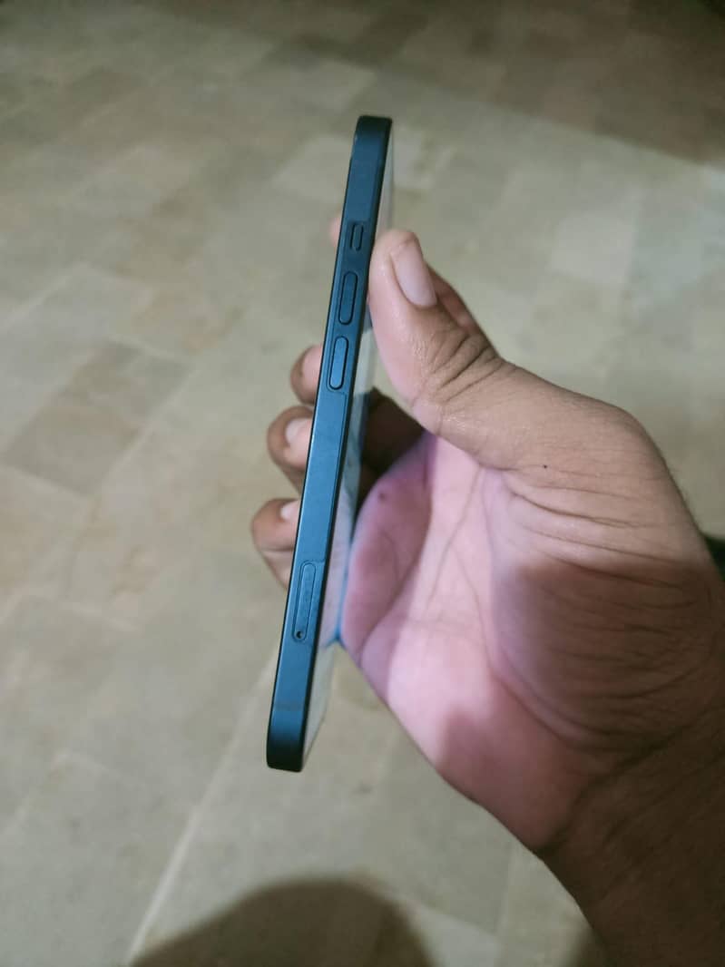 iPhone 13 1