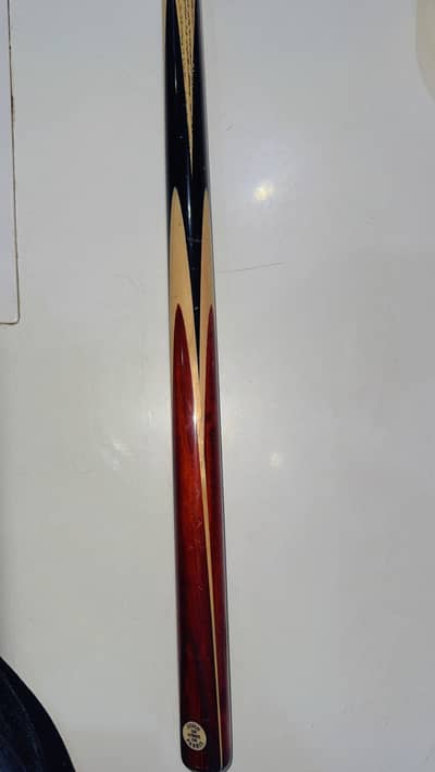 John Paris ultimate Cue 58’ length 9.5 Tip size  in good condition