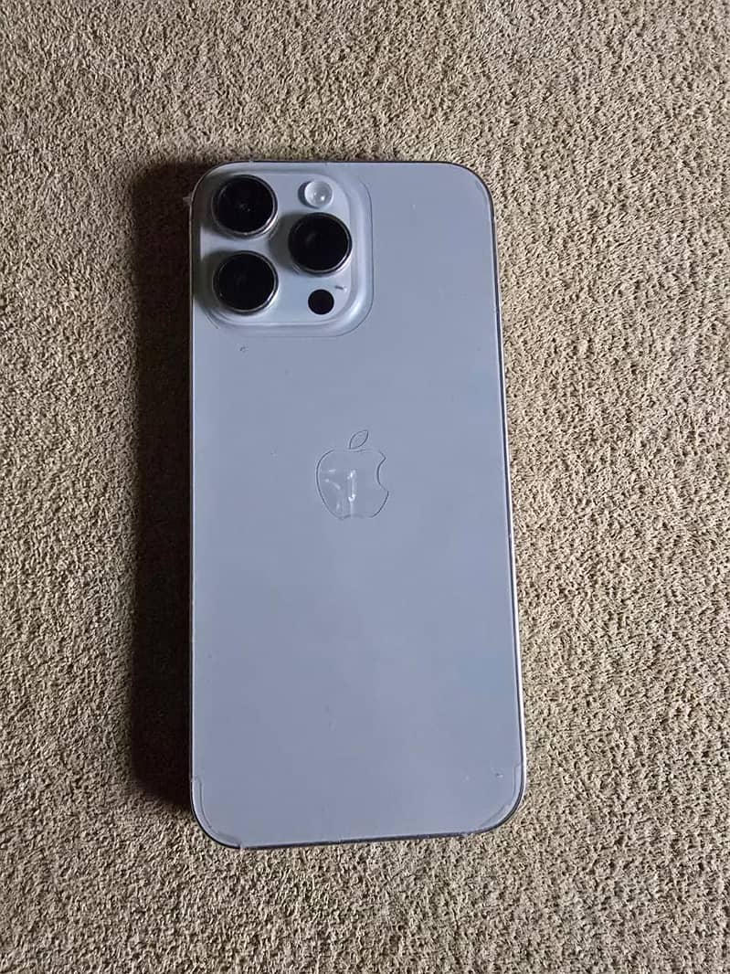 Apple iPhone 16 Pro Max 0