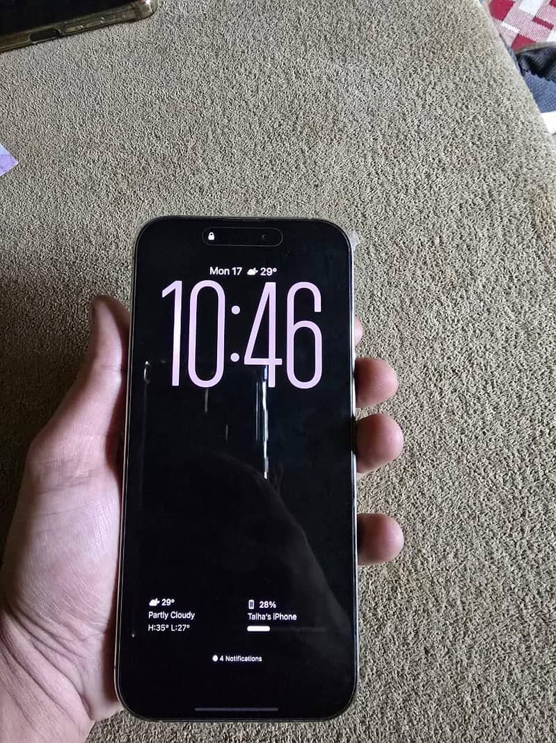 Apple iPhone 16 Pro Max 3