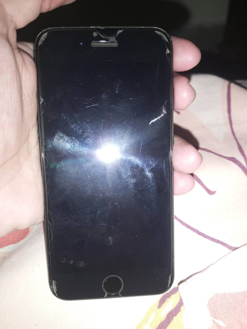 Apple iPhone 7 1