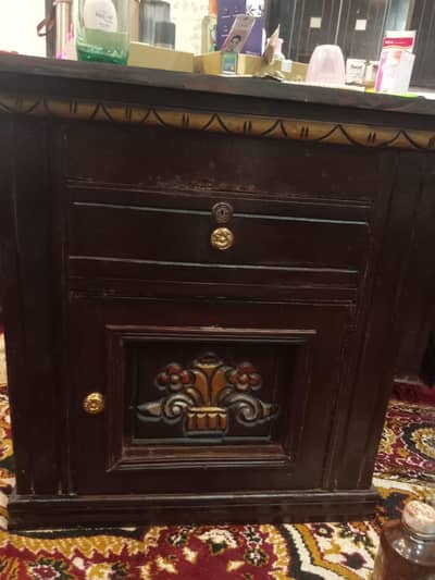 dressing table and side table