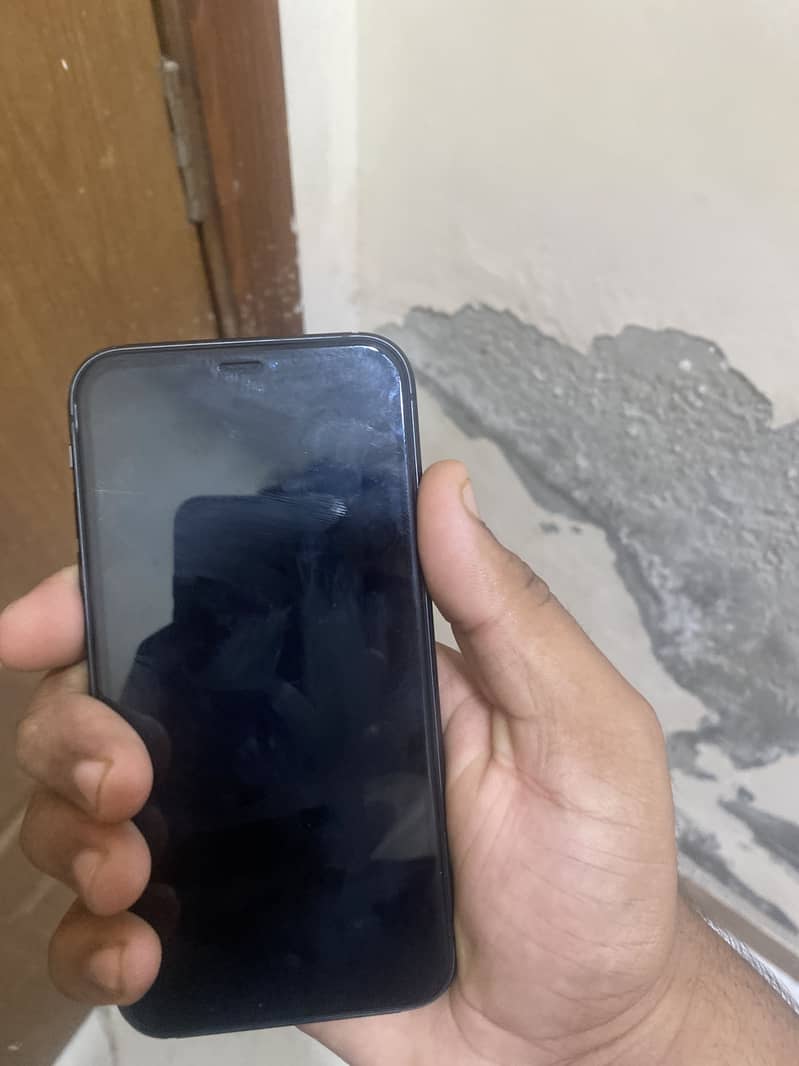 Apple iPhone 11 1