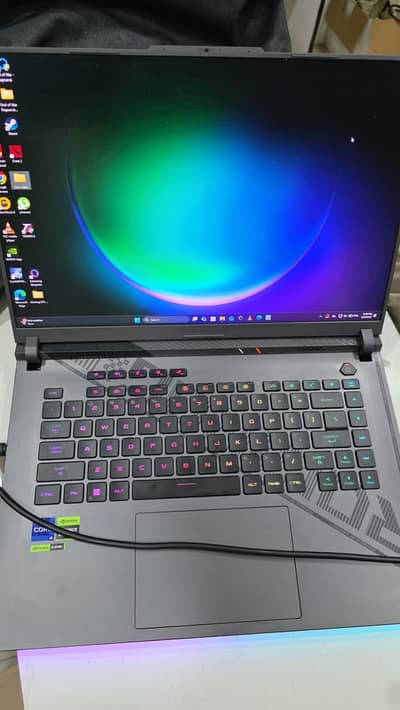 ASUS ROG STRIX  RTX4070 I9 13980HX 2.5k 240hz displayGaming laptop