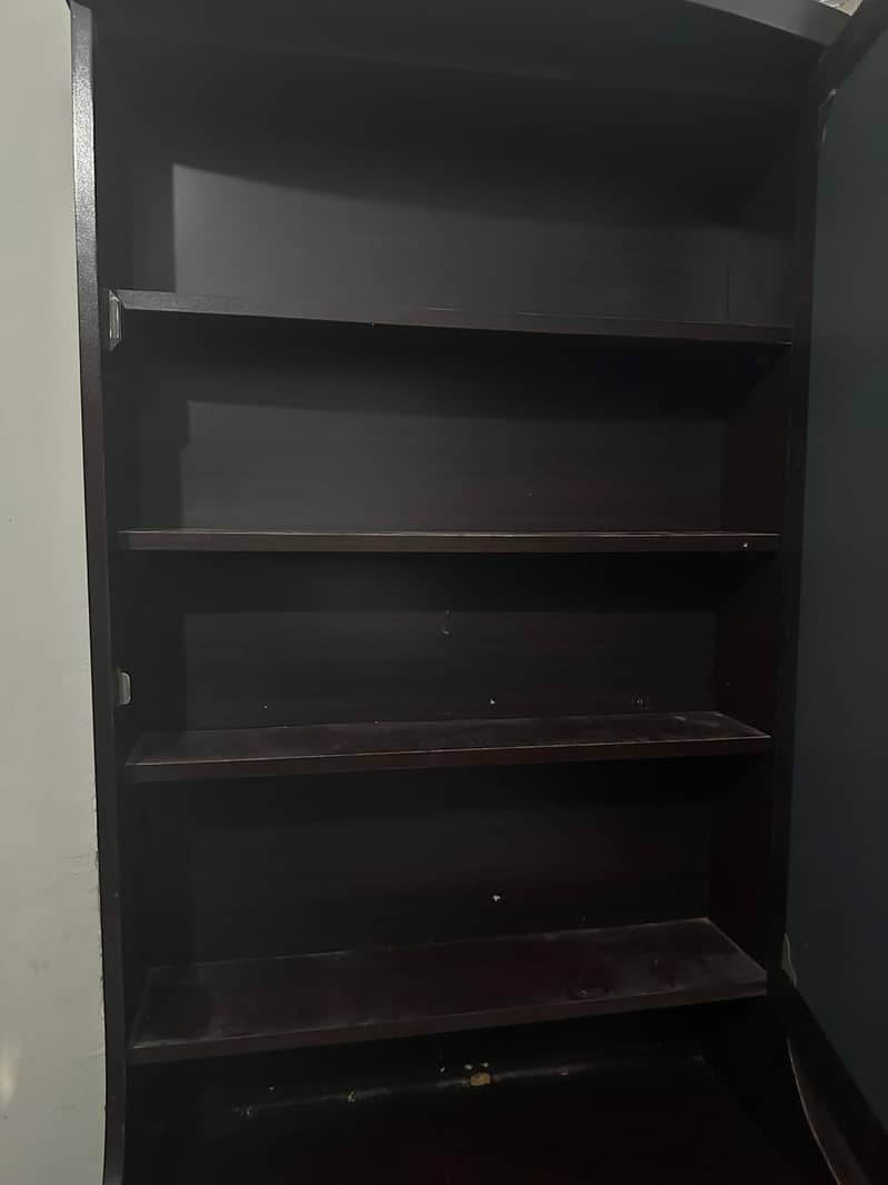 Used dressing table 1