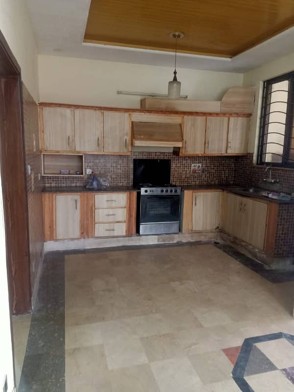 2bedrom upper portion for rent E11/2 markaz 4