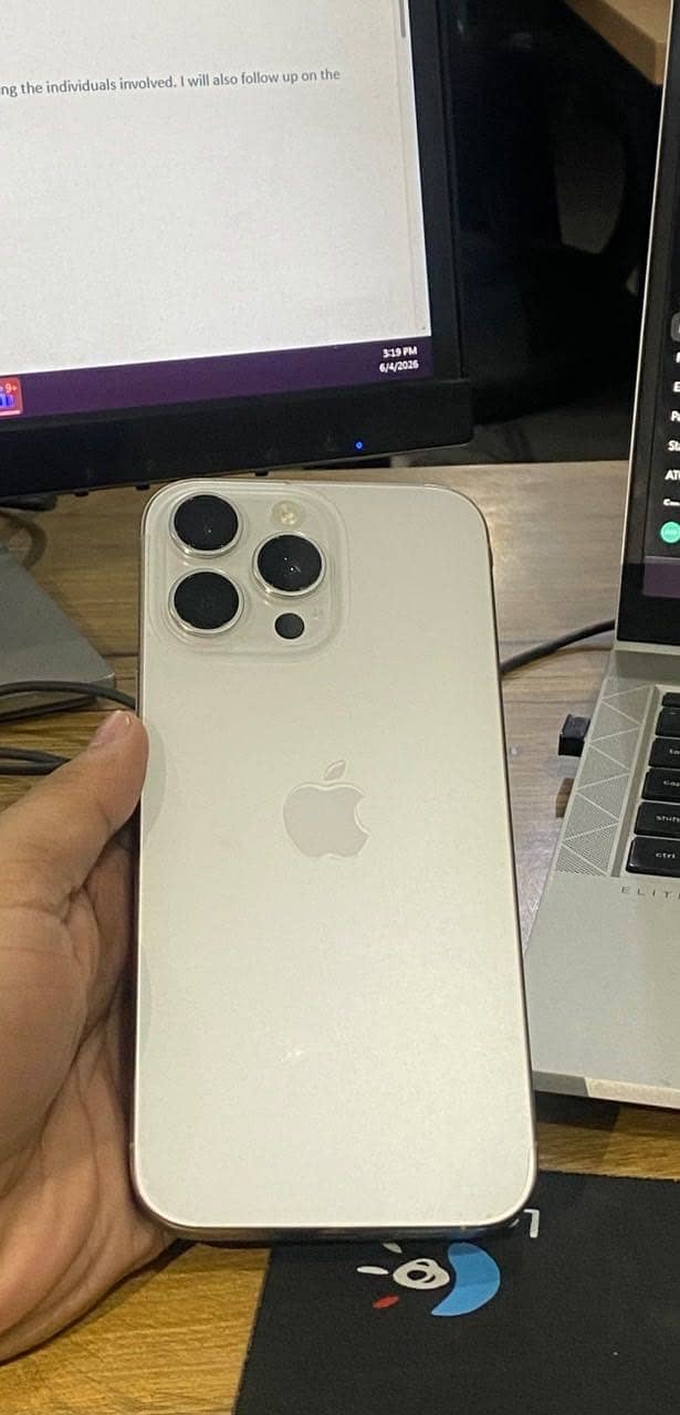 iPhone 16 Pro Max 2